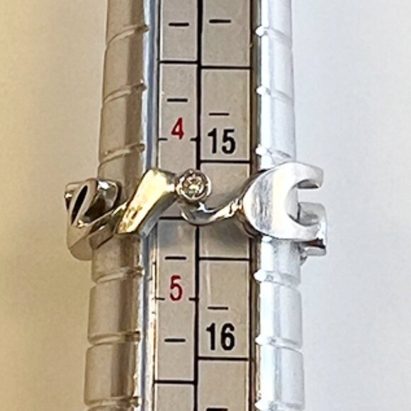 RARE Cartier Signature 18K WG Ring - Picture 10 of 10